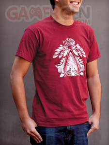 image-photo-malliot-t-shirt-assasins-creed-brotherhood-30062011-02