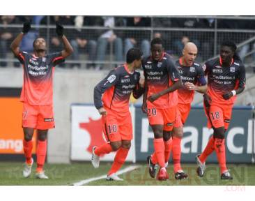 heavy_rain_maillots-lyon-OL