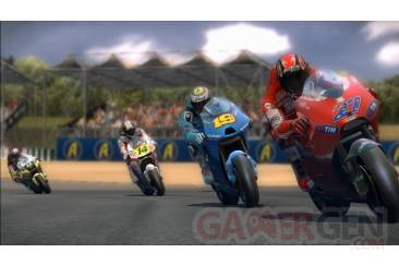 motogp_10-11_101110_01