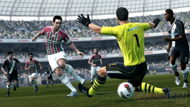 PES-Pro-Evolution-Soccer-2013_screenshot-6